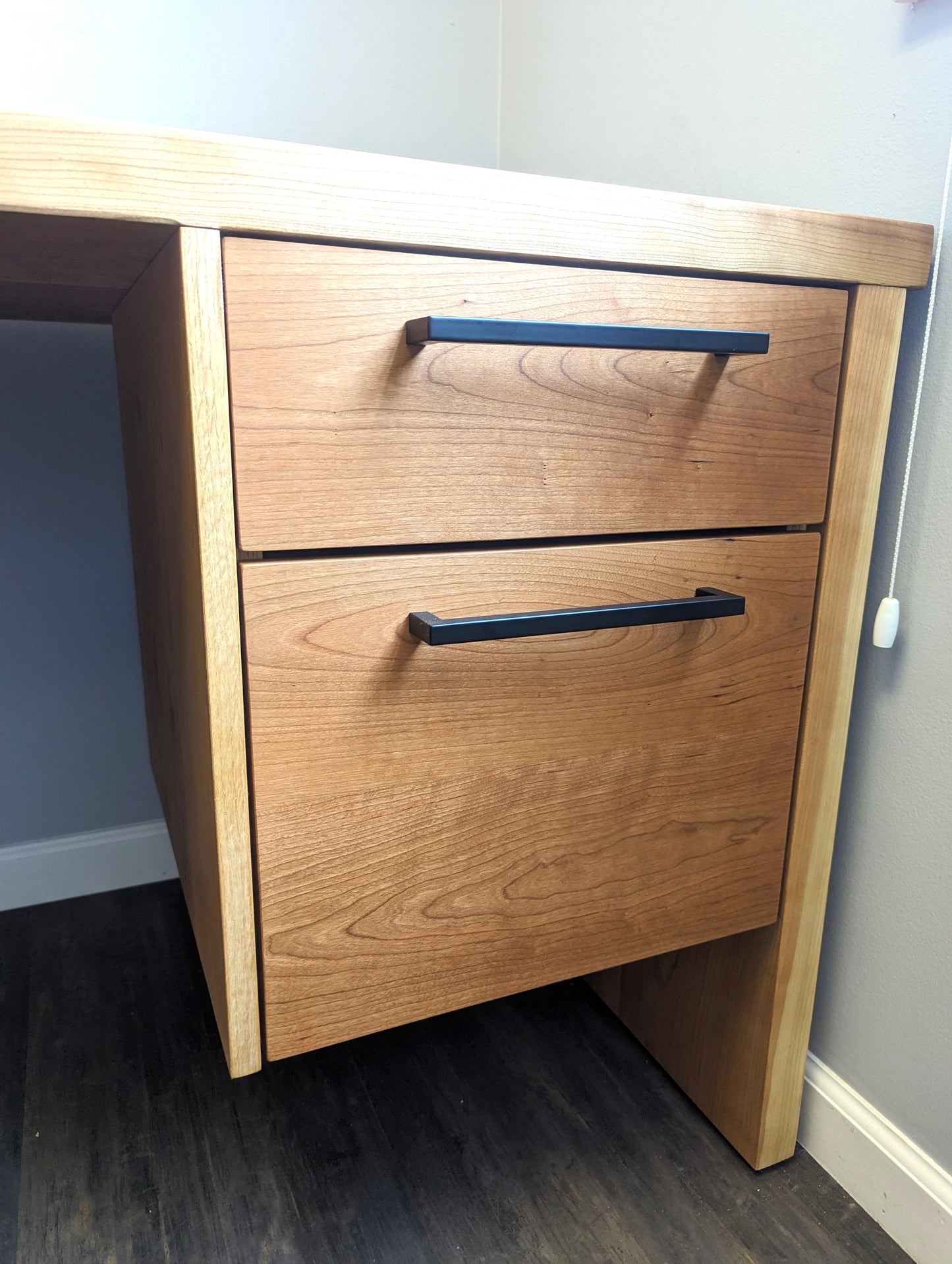 Cherry L-Shaped office desk furniture with two drawers